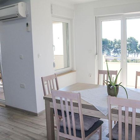 Beach Apartment Andela Kaštela Exterior foto