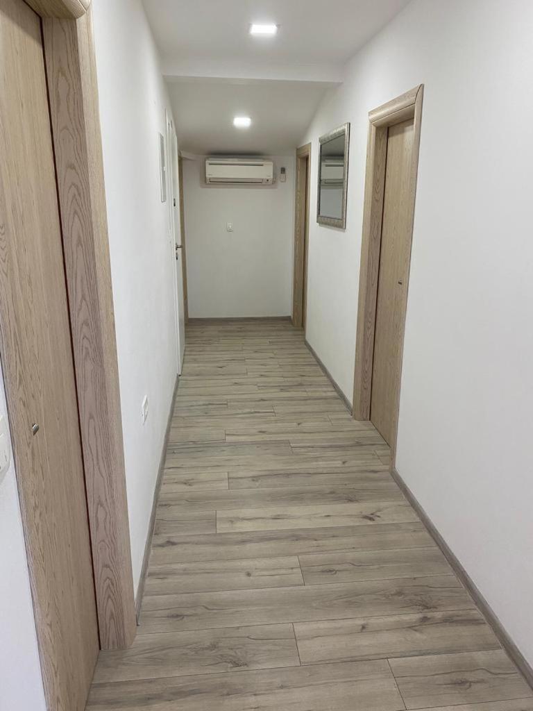 Beach Apartment Andela Kaštela Exterior foto