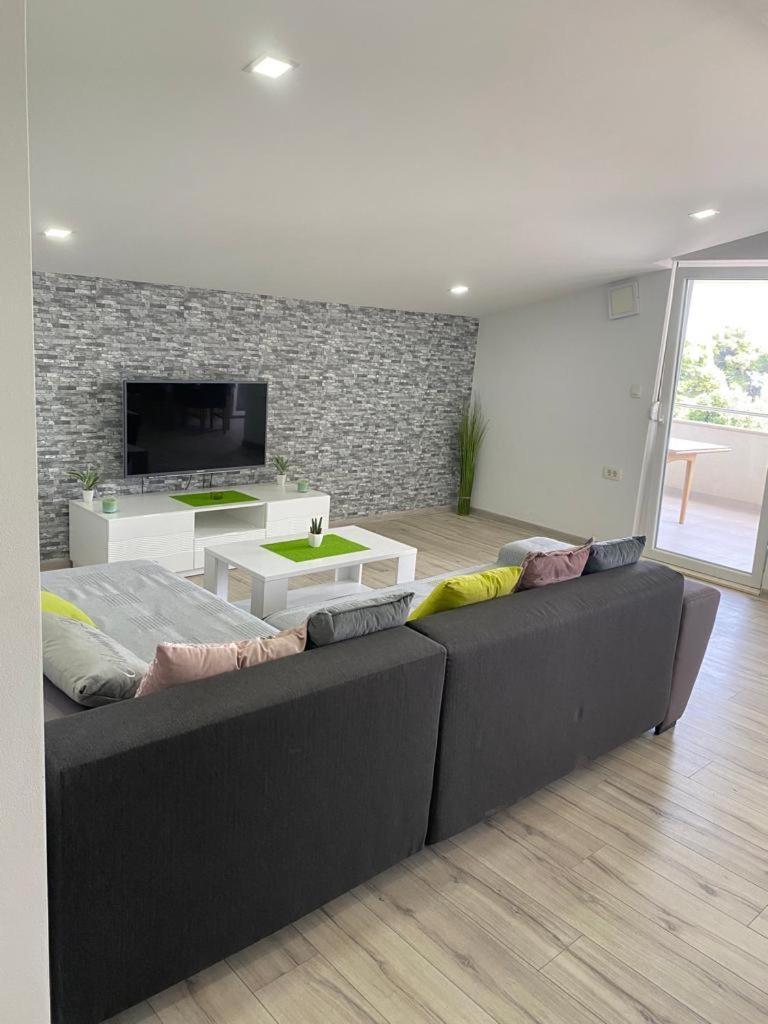 Beach Apartment Andela Kaštela Exterior foto