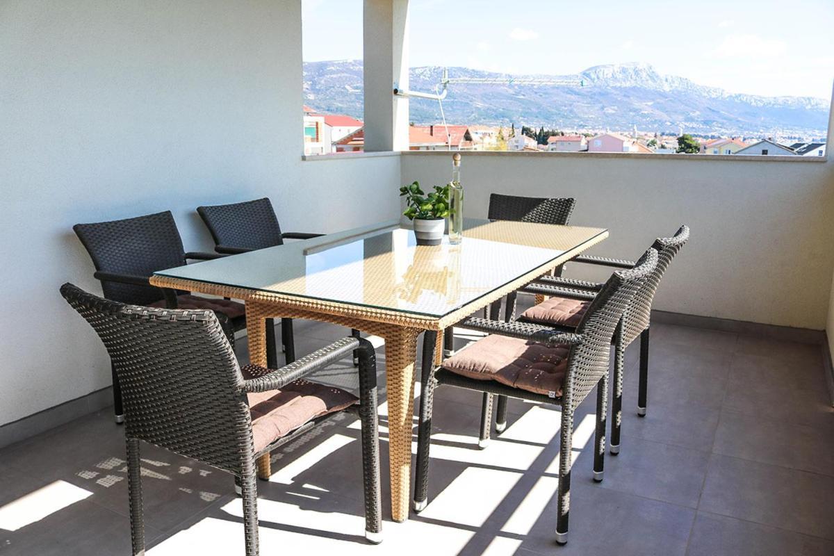Beach Apartment Andela Kaštela Exterior foto
