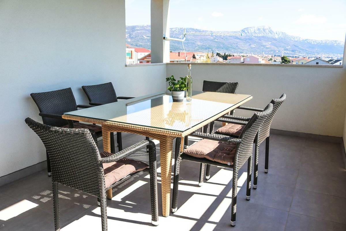 Beach Apartment Andela Kaštela Exterior foto